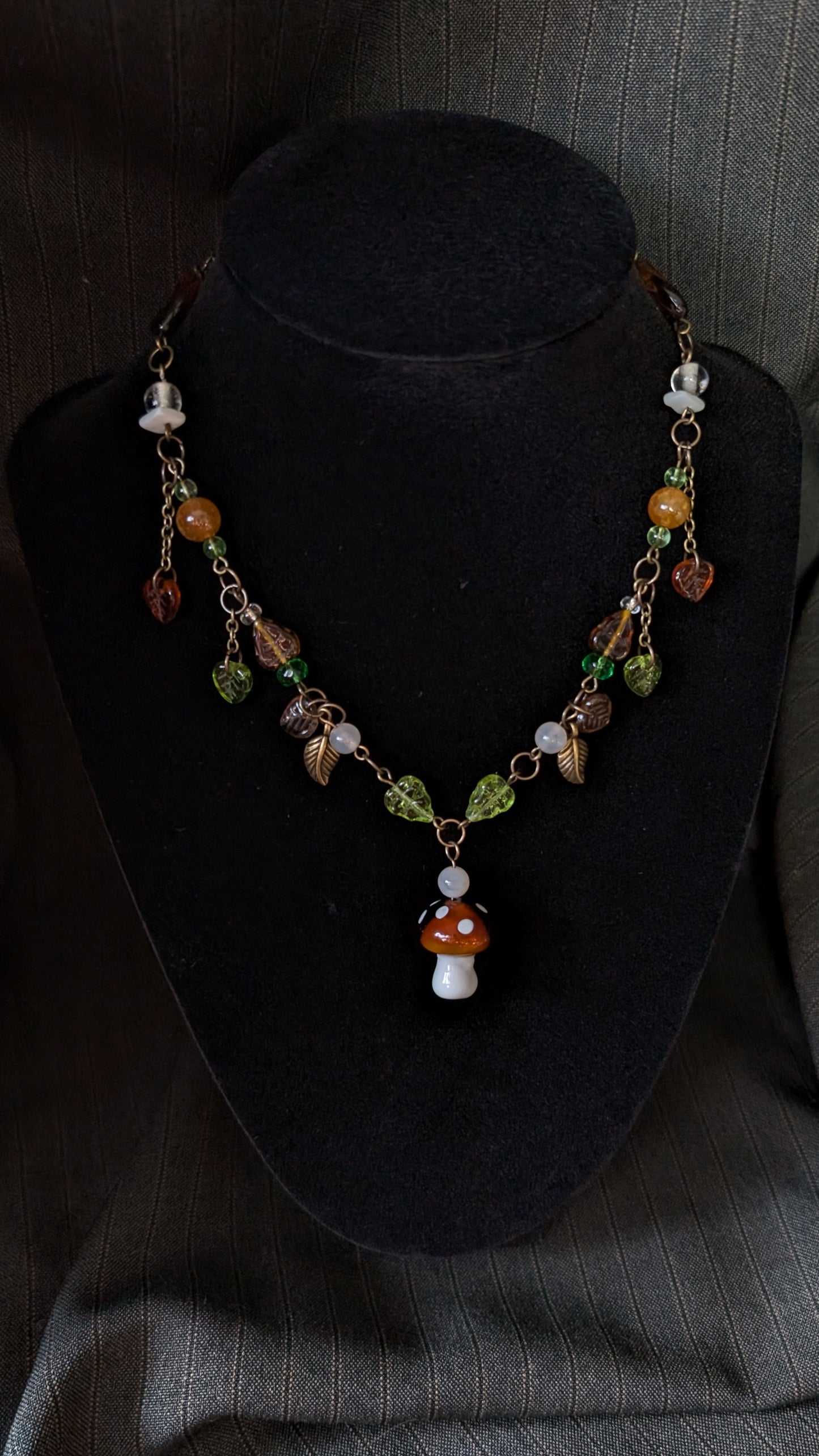 Mushroom Leaf Necklace & Earrings Set